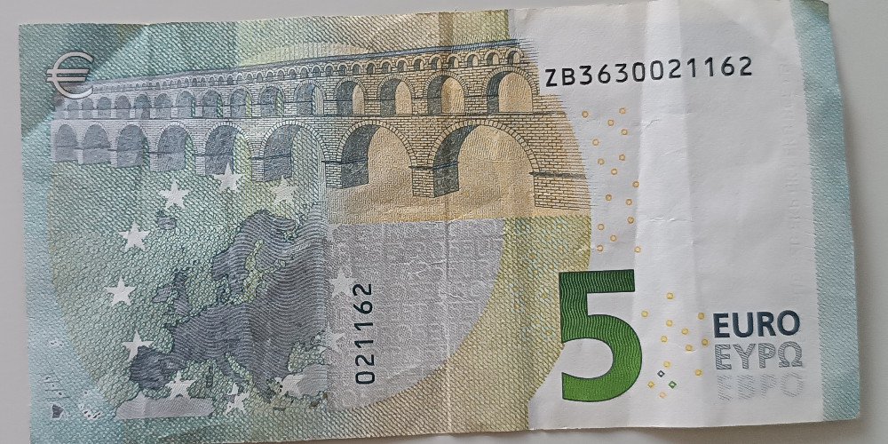 EUR 5 bill with birthdate November 2, '62 – photo of the actual bill